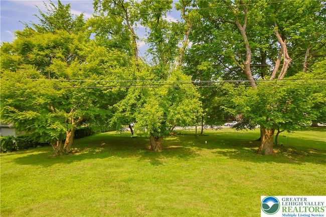 1373 Puggy Ln, House other with 4 bedrooms, 2 bathrooms and null parking in BETHLEHEM PA | Image 59