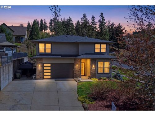 808 Northpoint Loop, Brownsville, OR, 97327-9783 | Card Image