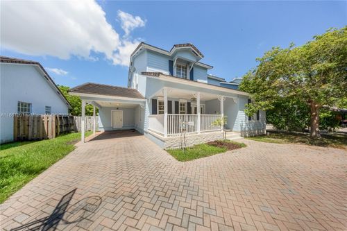 9822 Sw 161st Pl, Miami, FL, 33196-6624 | Card Image