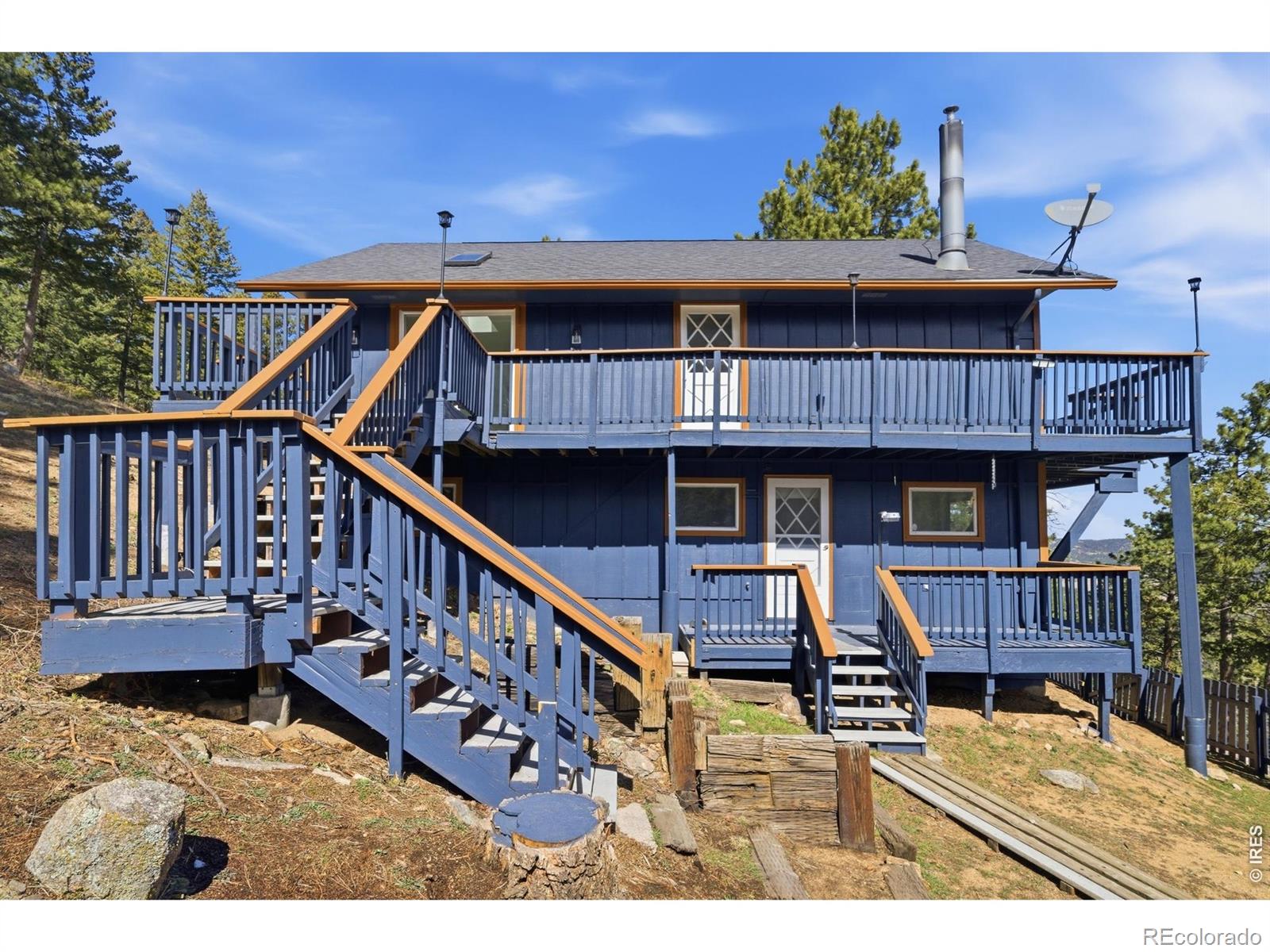 Residential in Golden