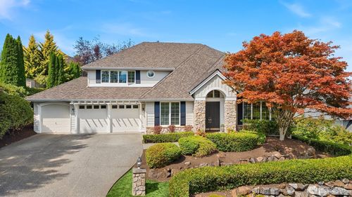 6633 Fairway Ave Se, Snoqualmie, WA, 98065-9774 | Card Image
