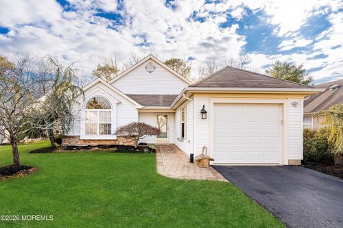 23 Pine Hollow Ln, Lakewood, NJ, 08701-5714 | Card Image