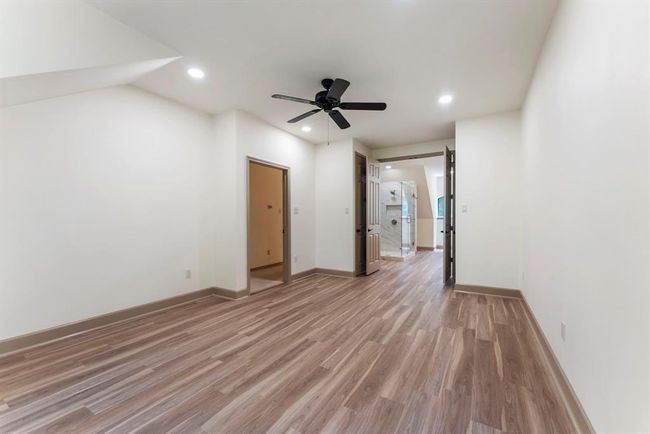 24311 Standing Oak Dr, House other with 4 bedrooms, 4 bathrooms and 3 parking in Spring TX | Image 24