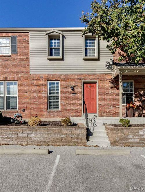 1253-1253 Clarkson Ct, Ellisville, MO, 63011-2201 | Card Image