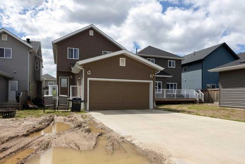 157 Coniker Cres, Fort Mcmurray, AB, T9K0Y3 | Card Image