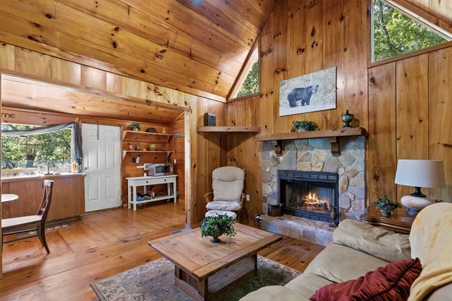 382 Highland Rd, Home with 2 bedrooms, 1 bathrooms and null parking in Ellijay GA | Image 9