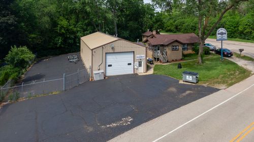 39532 N Il Route 59, Lake Villa, IL, 60046-9632 | Card Image