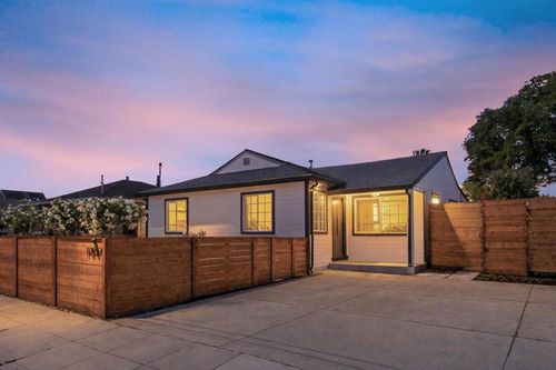 1257 Laurel Ave, East Palo Alto, CA, 94303-1018 | Card Image