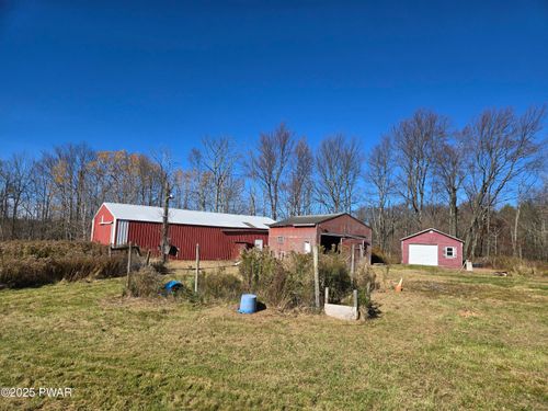 7 Fox Rd, Waymart, PA, 18472-4540 | Card Image