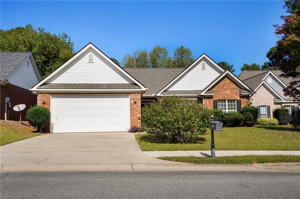Brenau Point Dr, Gainesville, GA 30501