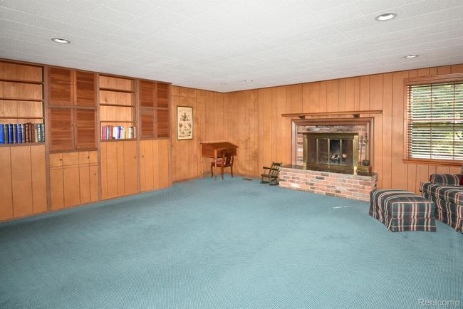 1010 Rock Spring Rd, House other with 4 bedrooms, 3 bathrooms and null parking in Bloomfield Hills MI | Image 25
