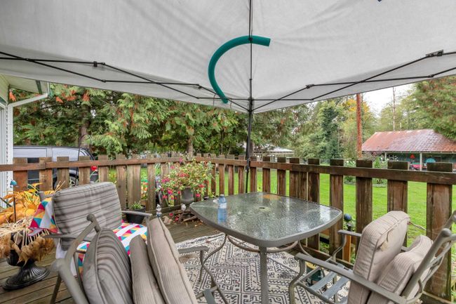 10543 277 Street, House other with 2 bedrooms, 2 bathrooms and 20 parking in Maple Ridge BC | Image 6