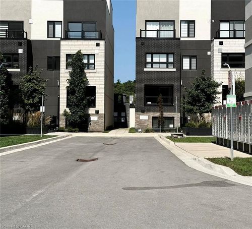 205-1137 Cooke Blvd, Burlington, ON, L7T0C3 | Card Image