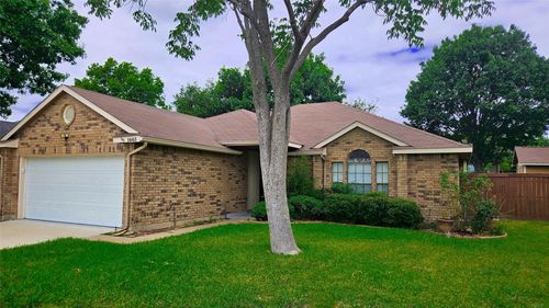 1445 Sedalia Dr, Flower Mound, TX, 75028-2138 | Card Image