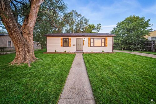 2004 Elmdale Ave, Junction City, KS, 66441-4523 | Card Image