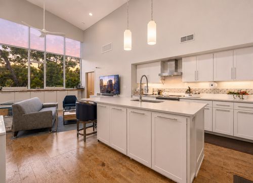 5406-1600 Barton Springs Rd, Austin, TX, 78704-1287 | Card Image