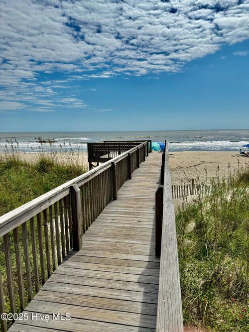 3-2-31 Ocean Isle West Blvd, Ocean Isle Beach, NC, 28469-7522 | Card Image