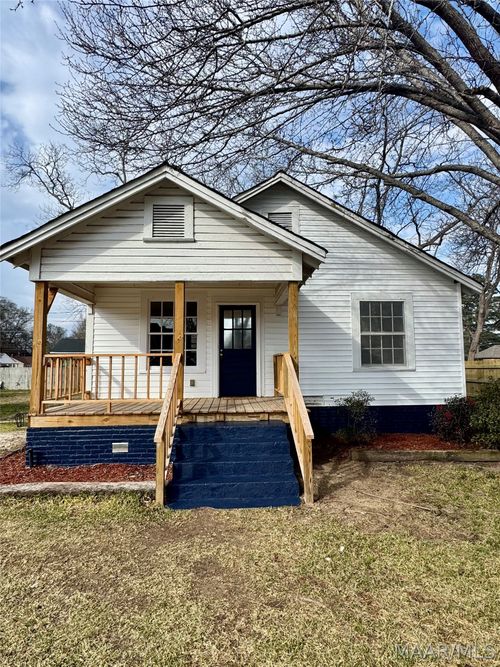 415 N Broad St, Wetumpka, AL, 36092-1810 | Card Image