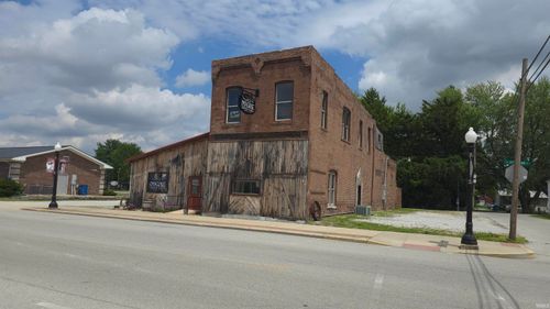 304 N Jefferson St, Converse, IN, 46919-2126 | Card Image