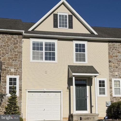 11 Bishop Pine Rd, Barto, PA, 19504-9150 | Card Image