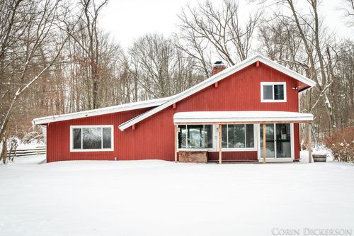 18565 32nd St, Gobles, MI, 49055-8633 | Card Image