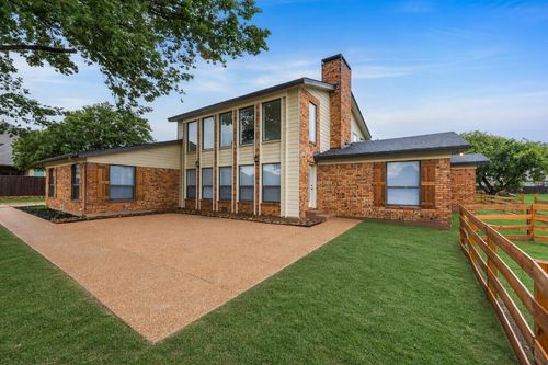 2720 E Seeton Rd, Grand Prairie, TX, 75054-6711 | Card Image