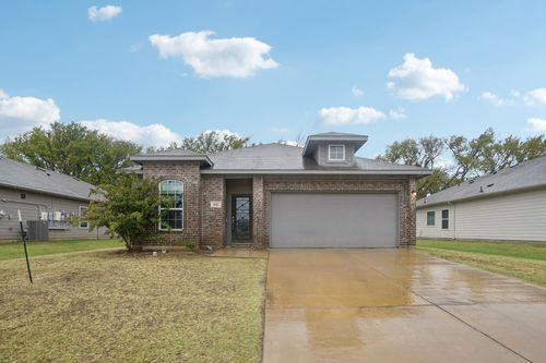 416 Countryside Dr, Aubrey, TX, 76227-6231 | Card Image