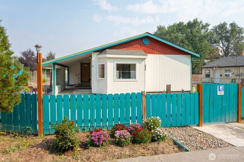 322 3rd Avenue Se, Soap Lake, WA, 98854 | Card Image