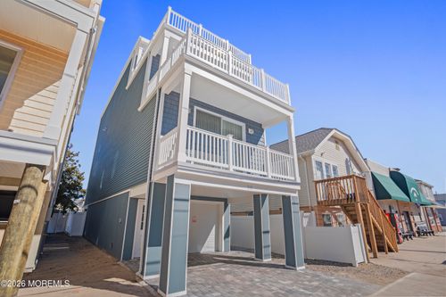 312 Hamilton Ave, Seaside Heights, NJ, 08751-2324 | Card Image