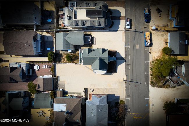 1 - 2 Pennsylvania Ave, House other with 5 bedrooms, 4 bathrooms and null parking in Lavallette NJ | Image 56