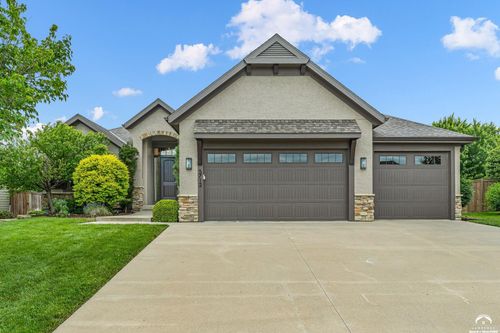 5712 Warren Ct, Lawrence, KS, 66049-4894 | Card Image