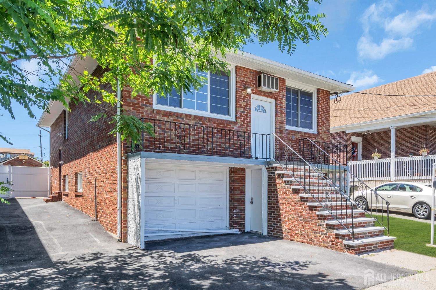 Residential Lease in Woodbridge Proper 2