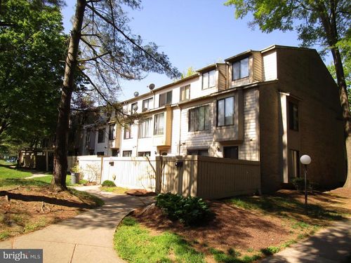 9469 Chadburn Pl, GAITHERSBURG, MD, 20886-4029 | Card Image