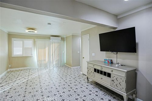 unit-62-631 N Bristol St, Santa Ana, CA, 92703-2193 | Card Image