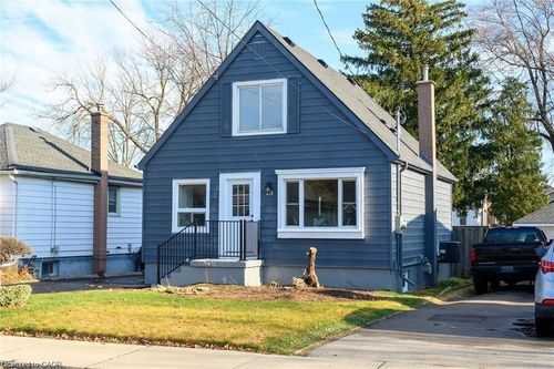 upper-213 E 28th St, Hamilton, ON, L8V3H9 | Card Image