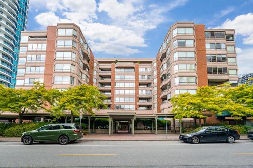 101-15111 Russell Ave, White Rock, BC, V4B2P4 | Card Image