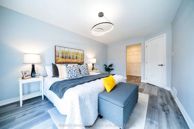 4749 Epworth Cir, House other with 4 bedrooms, 3 bathrooms and 4 parking in Niagara Falls ON | Image 27
