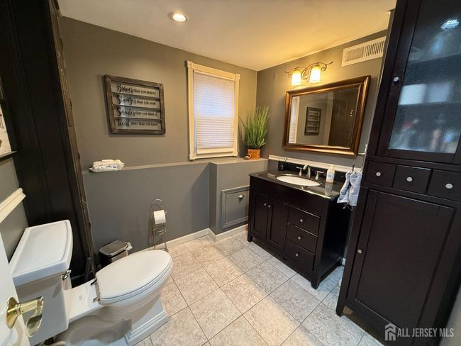420 Seneca Ave, House other with 4 bedrooms, 2 bathrooms and null parking in Middlesex NJ | Image 15