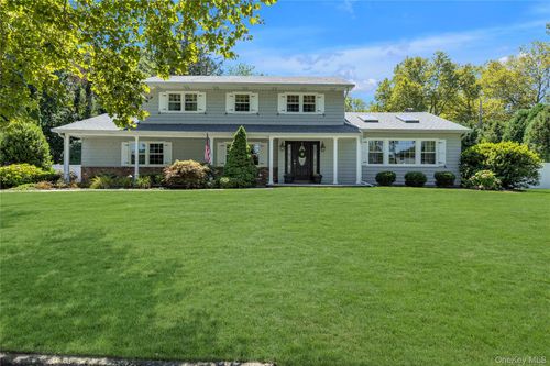 21 Drake Pl, Northport, NY, 11768-1021 | Card Image