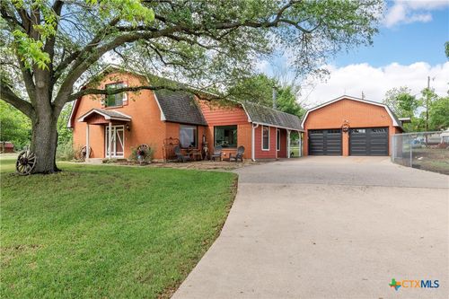 626 Friendly Oaks Dr, Bruceville, TX, 76630-3270 | Card Image