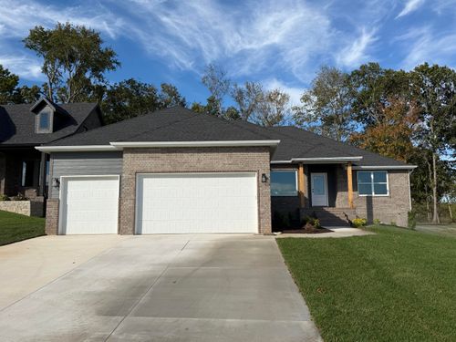 5569 E Wild Horse Dr, Springfield, MO, 65802-3727 | Card Image