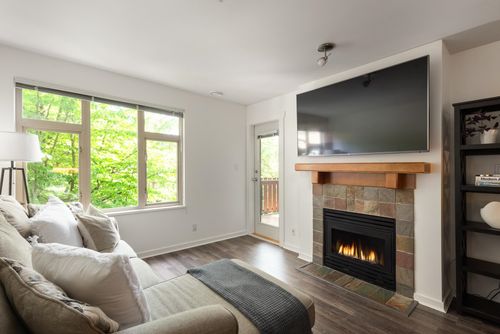 309-18 Smokey Smith Pl, New Westminster, BC, V3L5V3 | Card Image