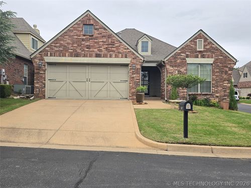 8417 E 99th Pl, Tulsa, OK, 74133-6057 | Card Image