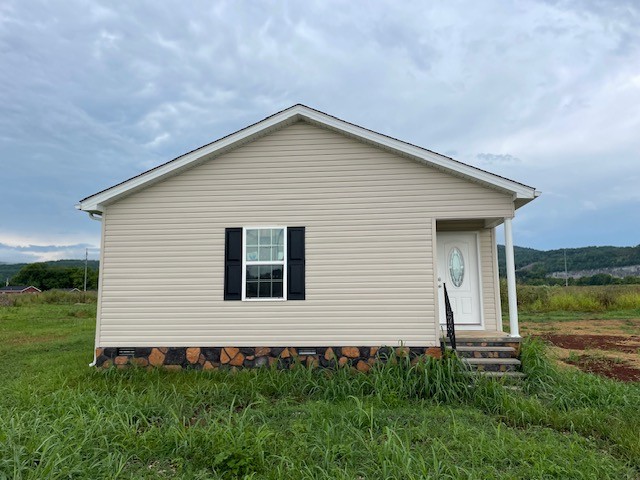 Slagtown Rd, Cowan, TN 37318