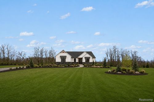 13268 Cousins Ct, Washington Twp, MI, 48094-1733 | Card Image