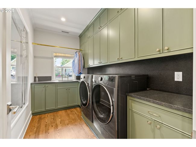817 D Ave, House other with 3 bedrooms, 4 bathrooms and 2 parking in Lake Oswego OR | Image 40