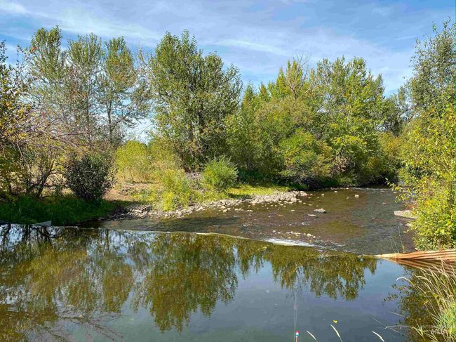 2168 Middle Fork Rd, Home with 2 bedrooms, 1 bathrooms and null parking in Council ID | Image 5