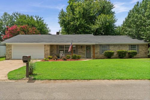 113 Liles Dr, Searcy, AR, 72143-7233 | Card Image