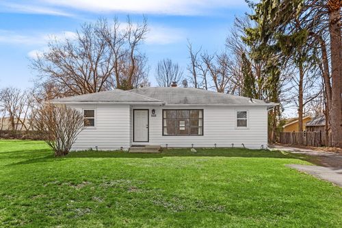 2418 4 Mile Rd, Walker, MI, 49544-9782 | Card Image