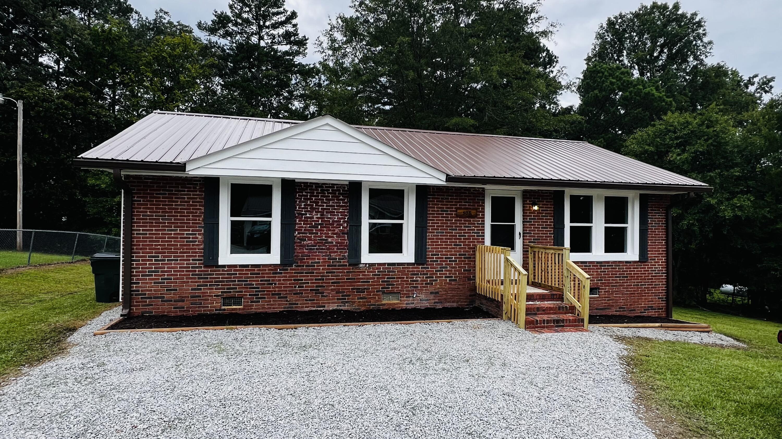 Bryant St, Mc Cormick, SC 29835